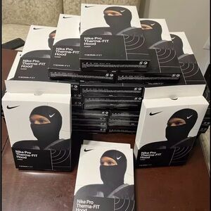 Nike Black Therma-FIT Hood